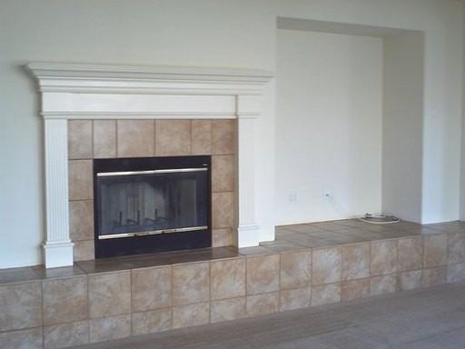 2040 Rehrmann Dr - Photo 3 of 6