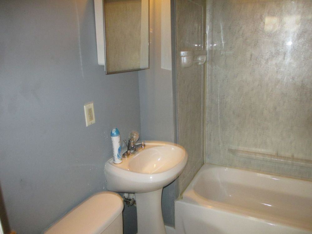 1234 N 31st St - Photo 2 of 5