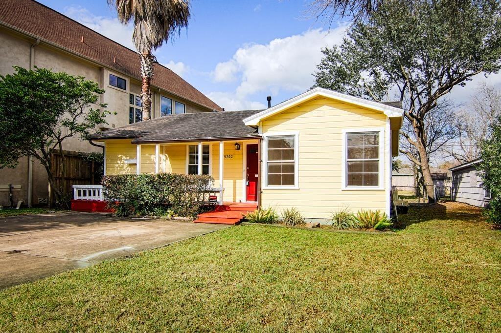 5202 Beech St - Photo 2 of 31