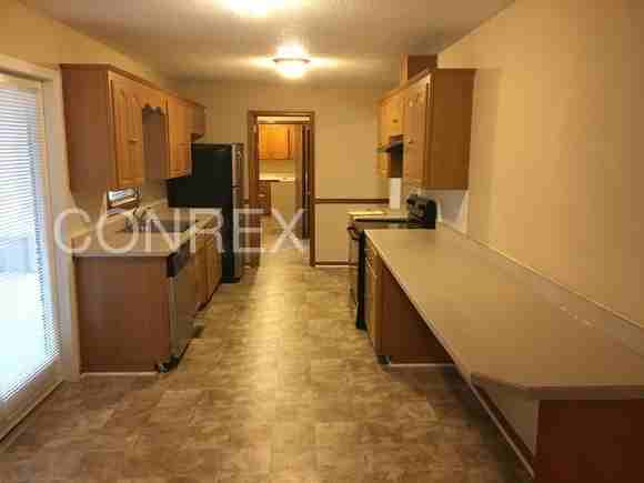 108 Woodmont Dr - Photo 2 of 13