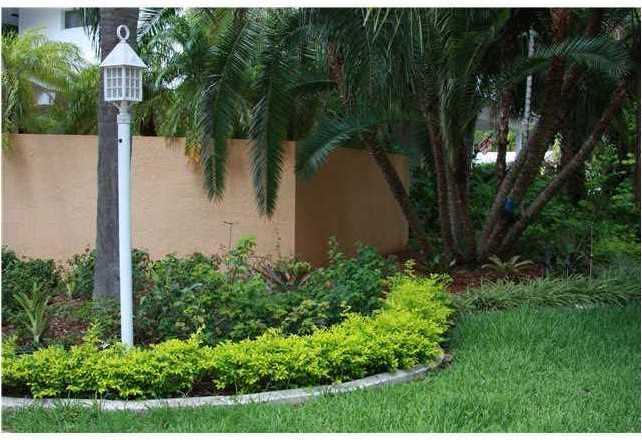 230 Cranwood Dr - Photo 3 of 8