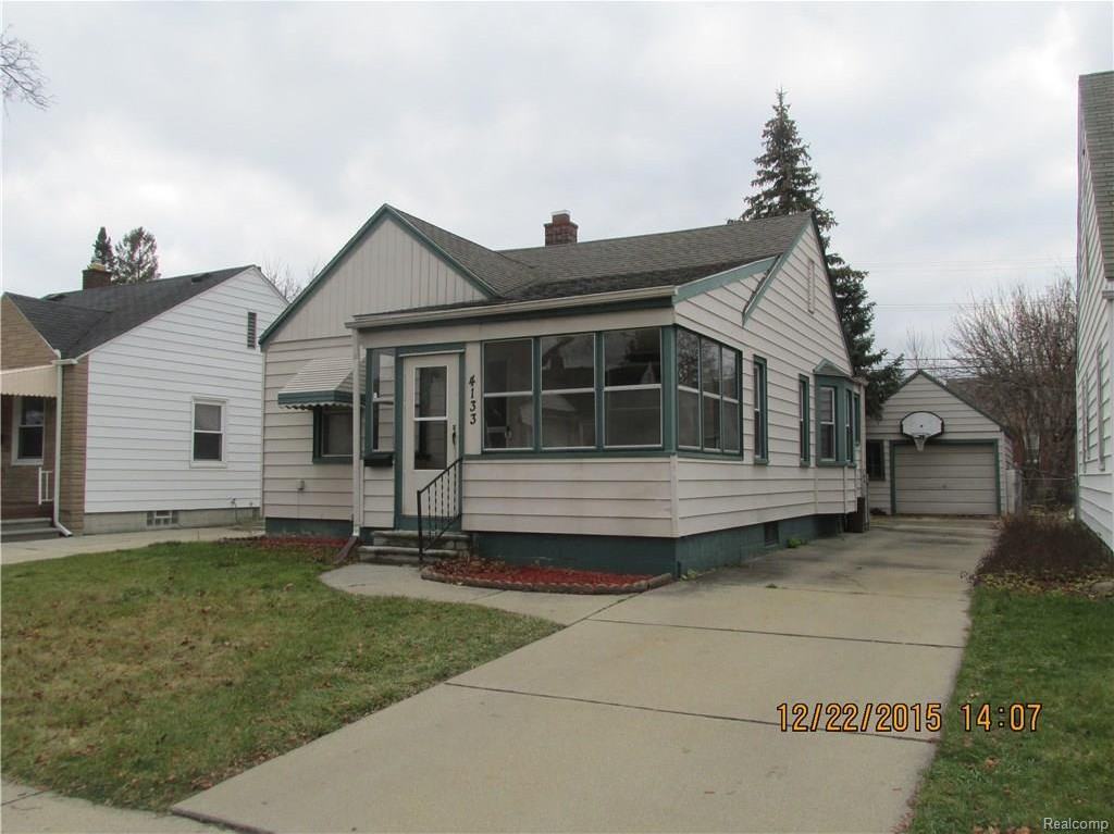 4133 Charles St - Photo 3 of 31