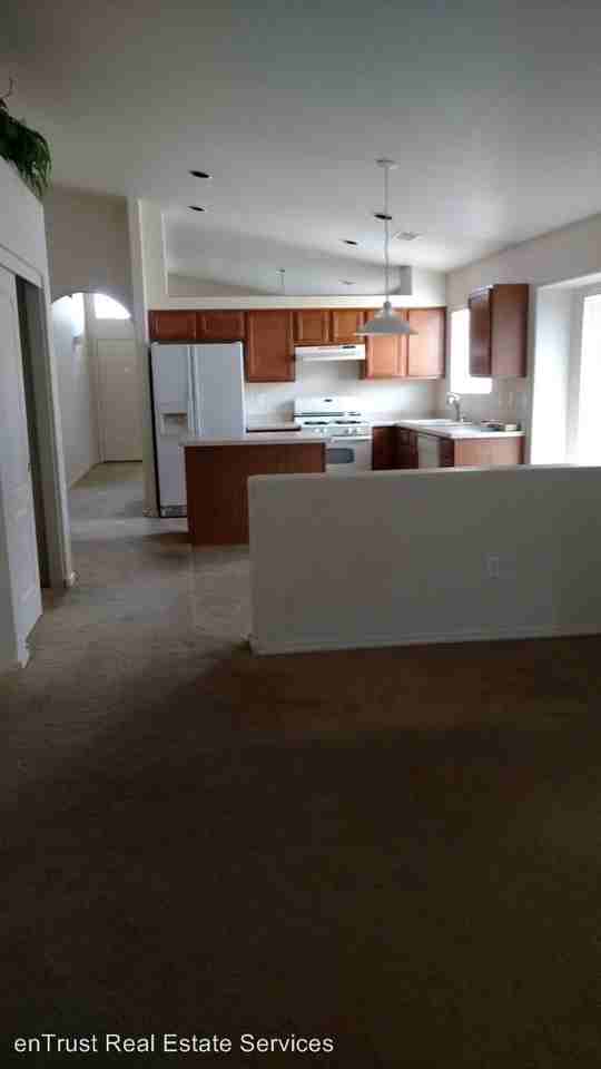 500-598 Soothing Meadows Dr - Photo 2 of 9