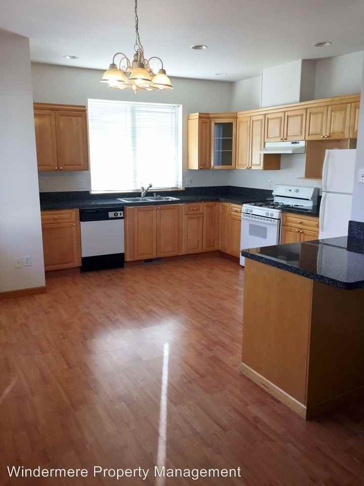 4227 Spring Ct - Photo 2 of 16