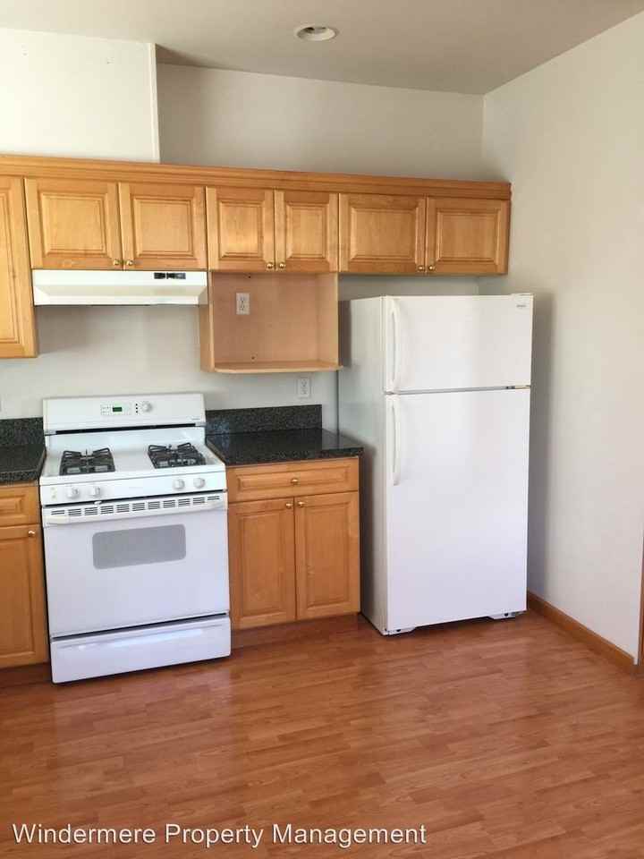 4227 Spring Ct - Photo 3 of 16