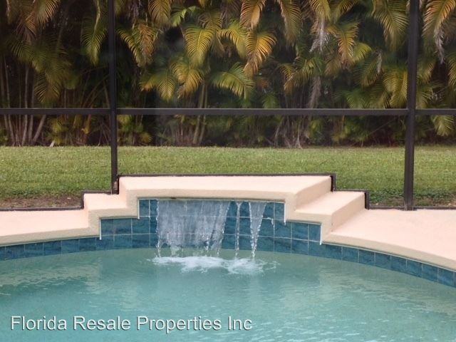 11533 Woodmount Ln - Photo 2 of 17