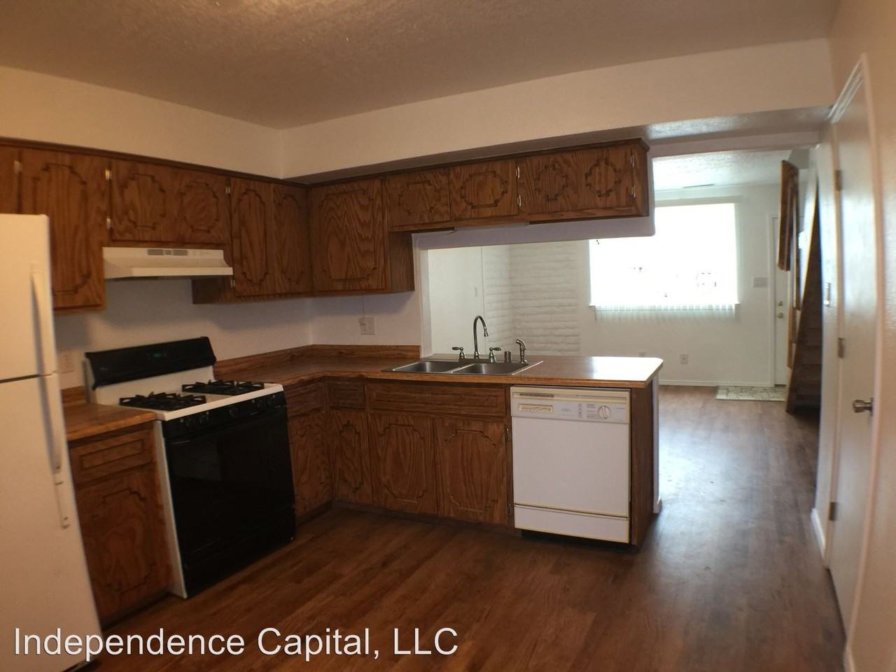 504 Orchard Ave #B - Photo 3 of 9