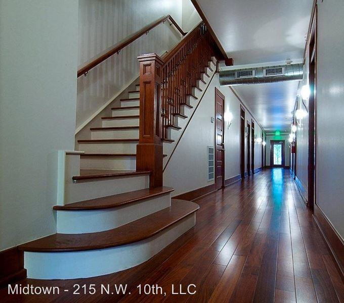 215 NW 10th Street - Photo 2 of 5