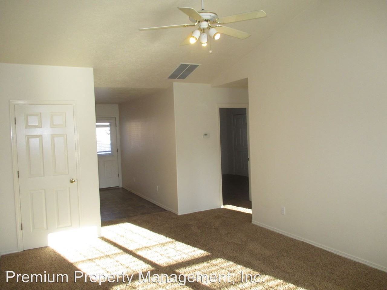 6996-6998 Ridgetop Dr NE - Photo 2 of 12