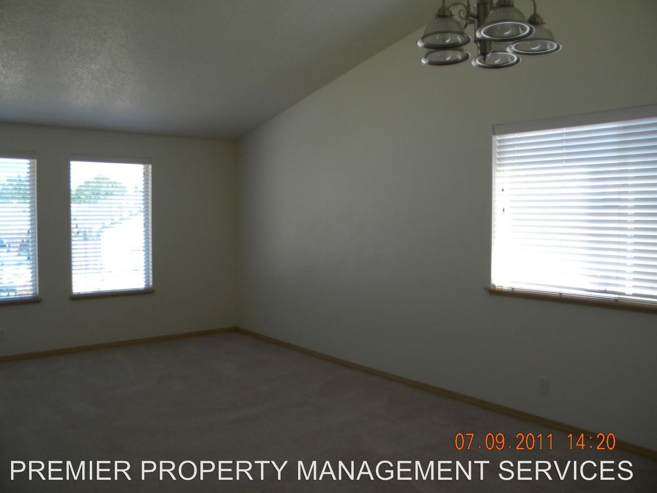 200 Buttercup Loop - Photo 3 of 15