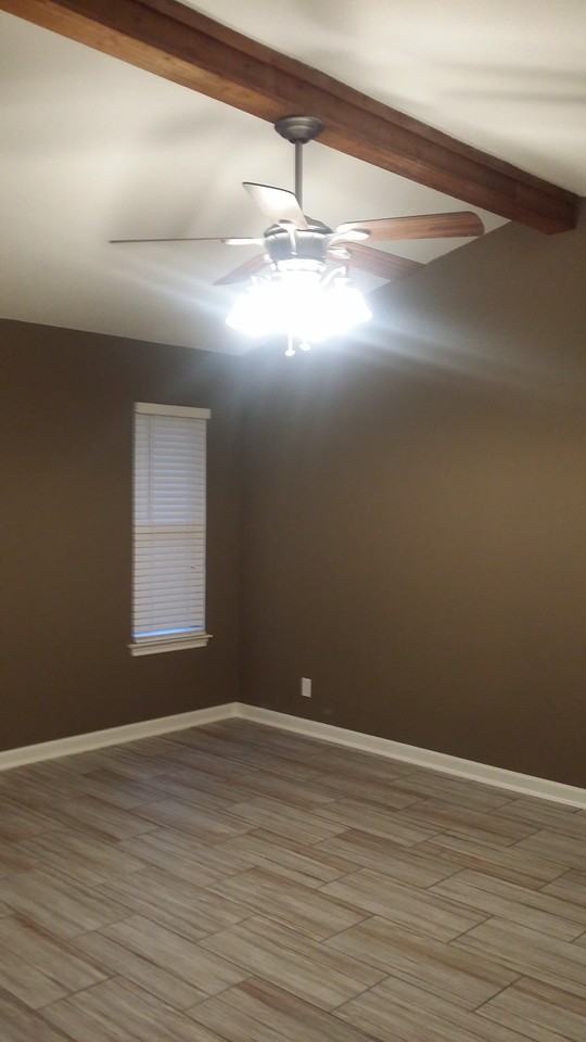 1944 Creek Hollow - Photo 3 of 26