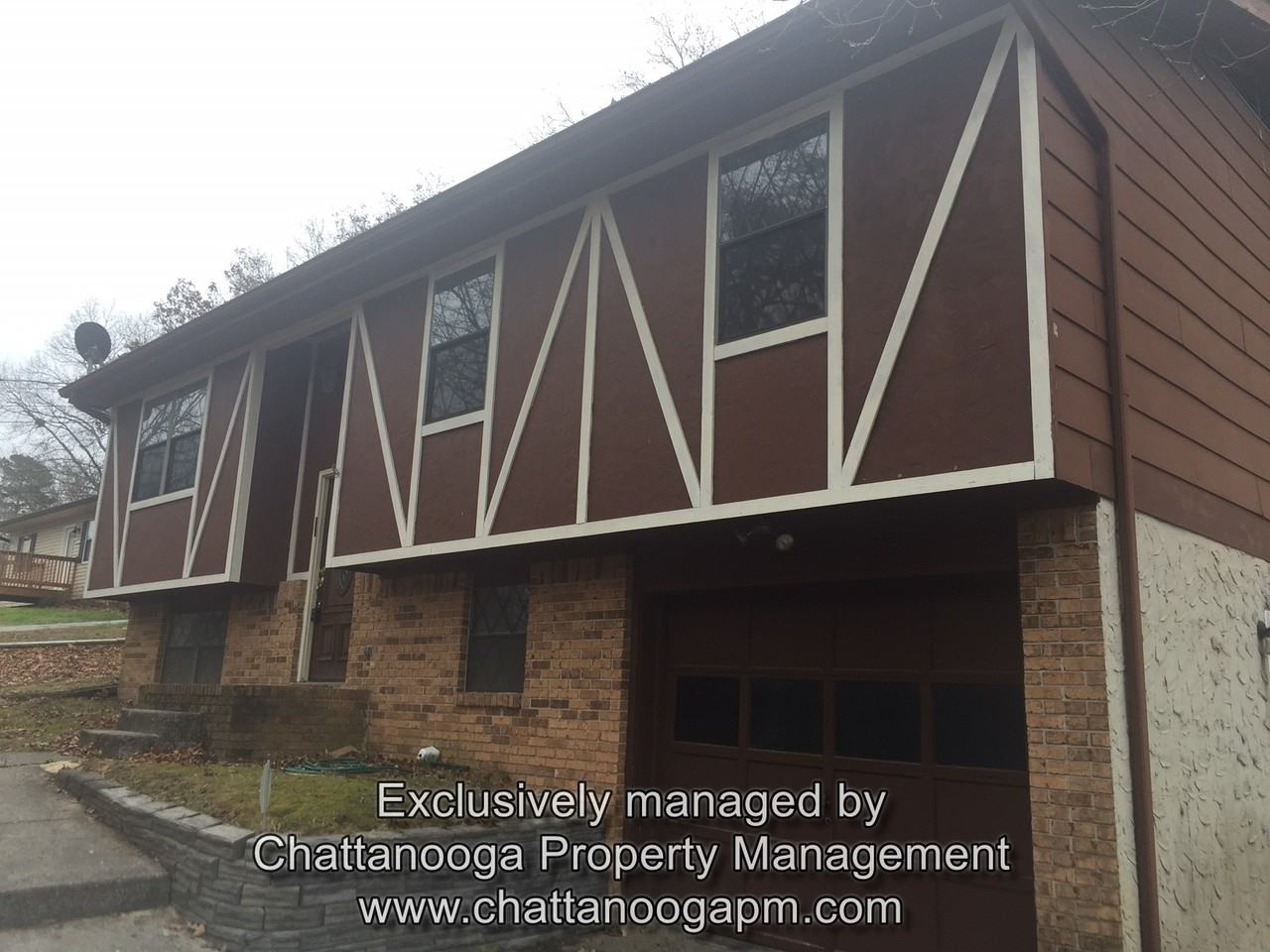 1608 Wendy Cir - Photo 2 of 16