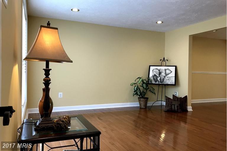 6621 Dovecote Dr - Photo 2 of 26