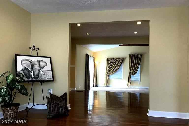 6621 Dovecote Dr - Photo 3 of 26