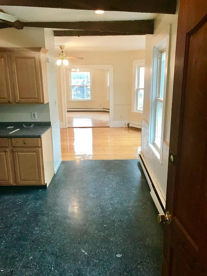 81 Dyer Ave 2 - Photo 2 of 9