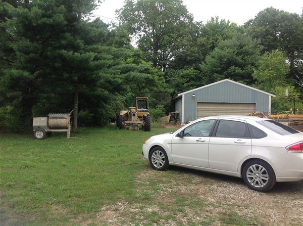 3113 5th St - Photo 2 of 6