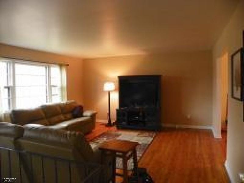 63 Summit Ave - Photo 2 of 10