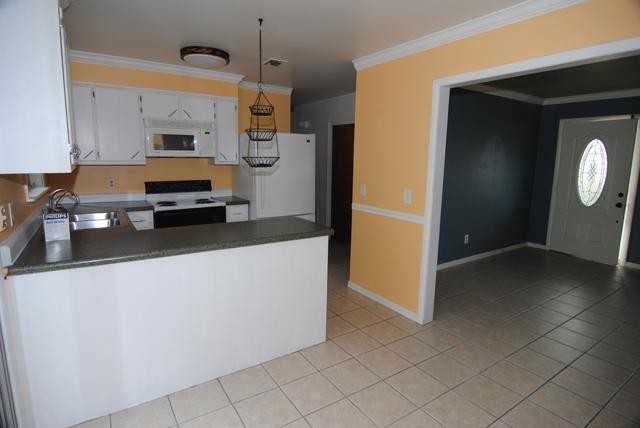 6210 E Shore Dr - Photo 2 of 16