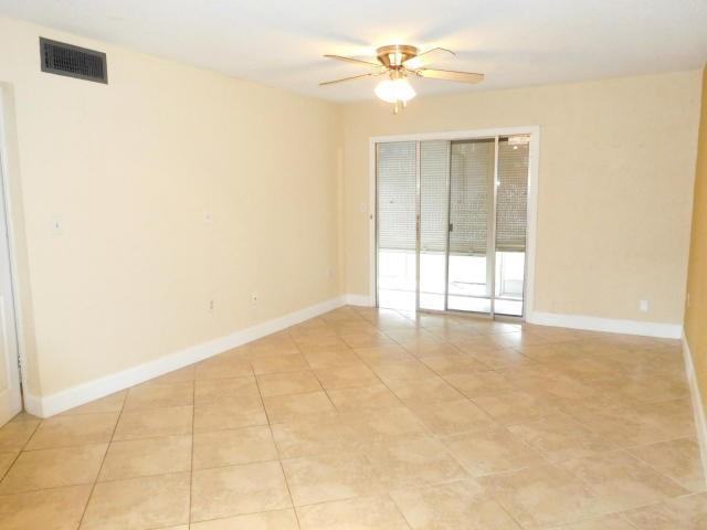 6080 Forest Hill Blvd - Photo 3 of 5