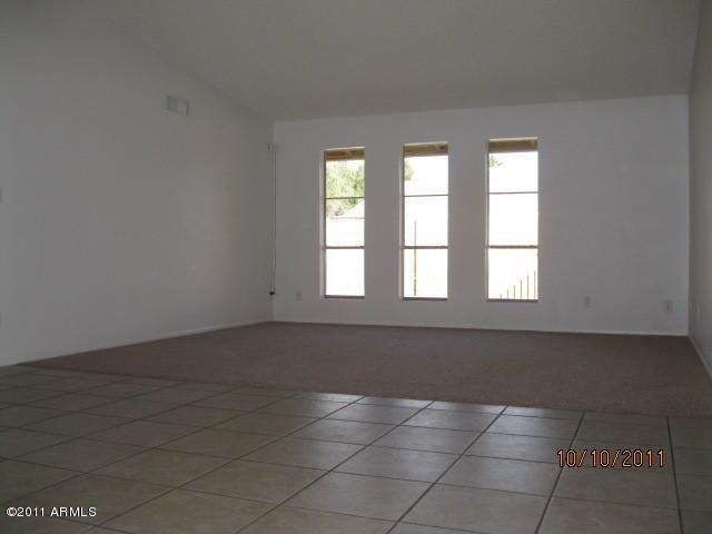 3646 W Bloomfield Rd - Photo 3 of 12
