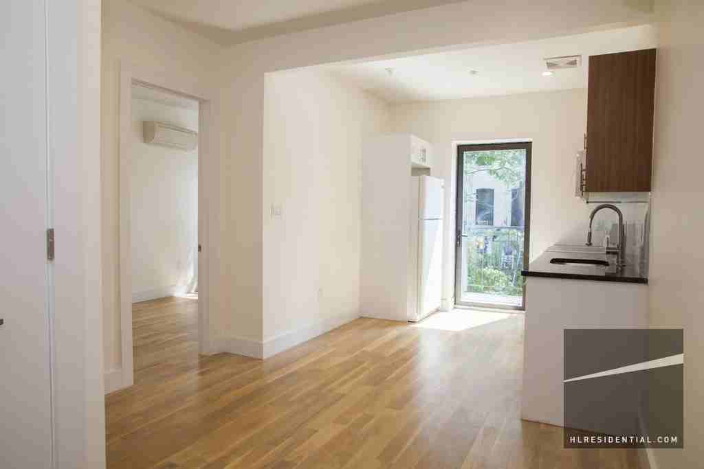 Wyckoff Ave & Cornelia St #FL1R