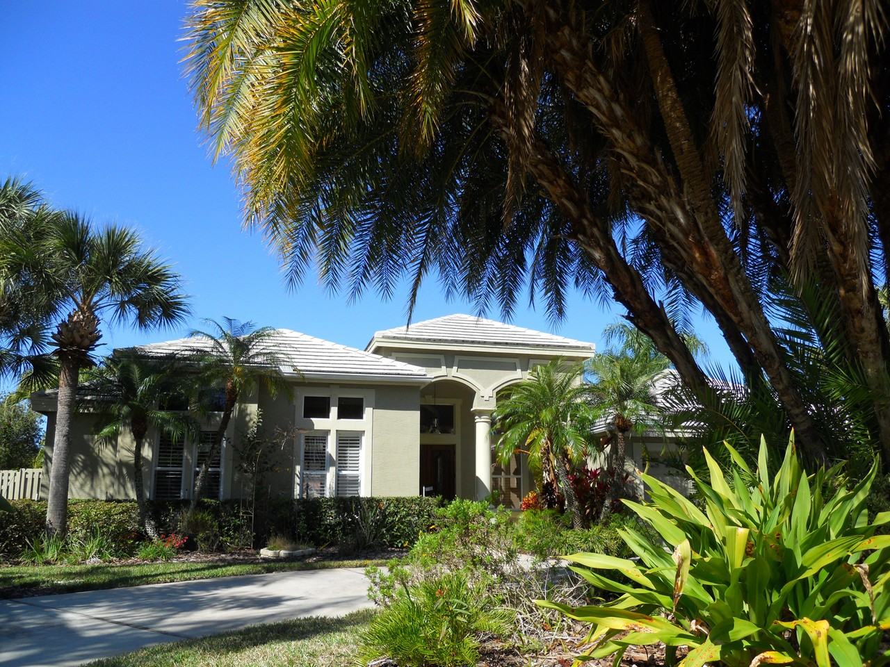 1264 Coverstone Ct - Photo 2 of 21