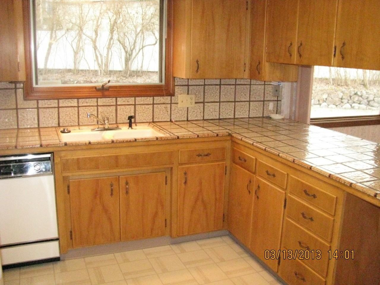 1805 W Toni Rae Dr - Photo 3 of 16
