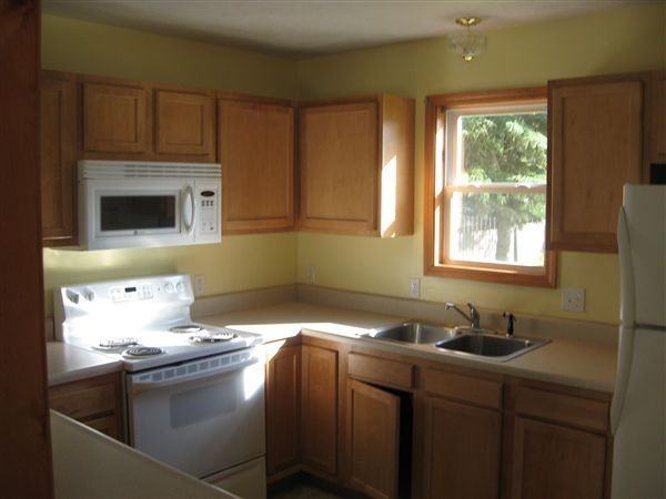 321 N 3rd Ave - Photo 3 of 16