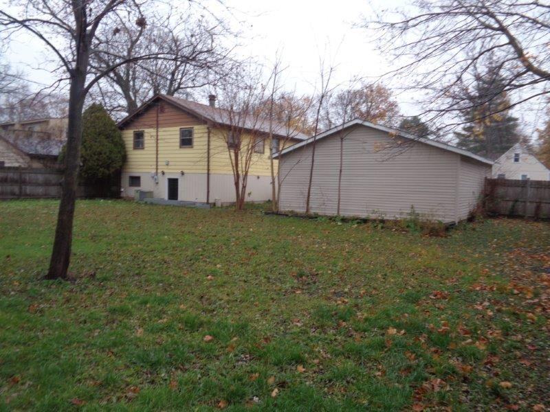 308 Forest Glen Dr - Photo 2 of 16