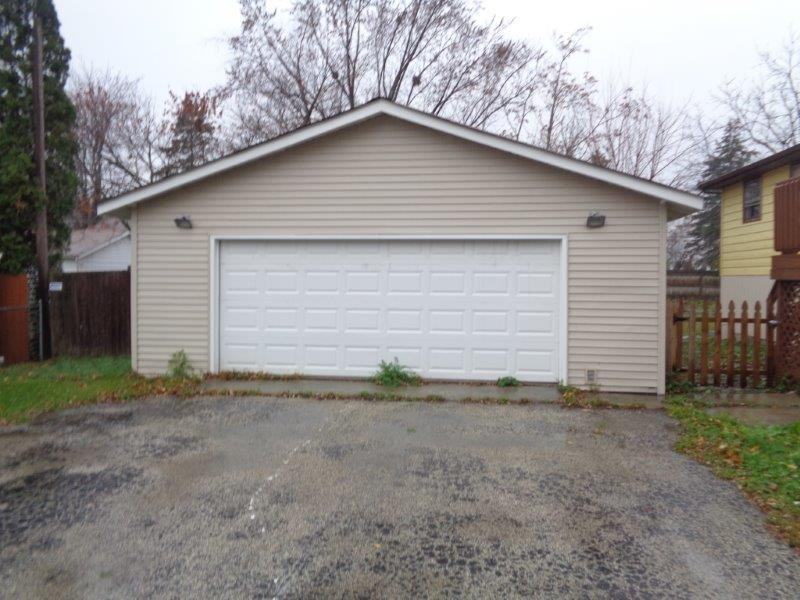 308 Forest Glen Dr - Photo 3 of 16