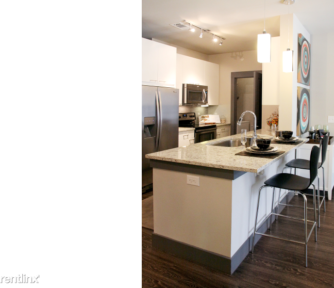 4343 Congress Ave - Photo 2 of 4