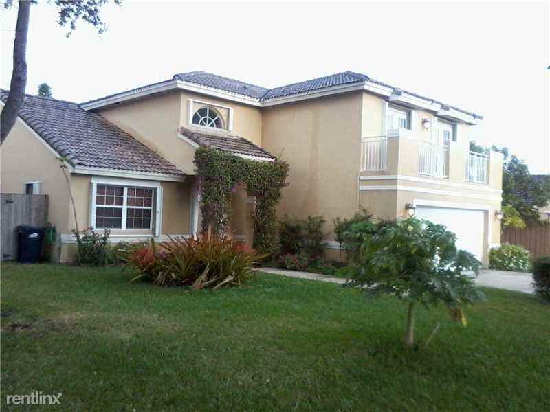 7790 SW 160th Ave - Photo 2 of 10