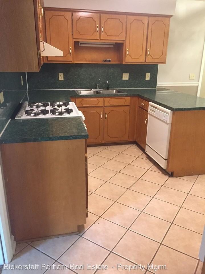 221-1 Lee Road 423 - Photo 2 of 21