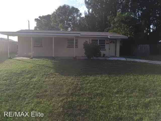 1506 Seabreeze Ln - Photo 2 of 8