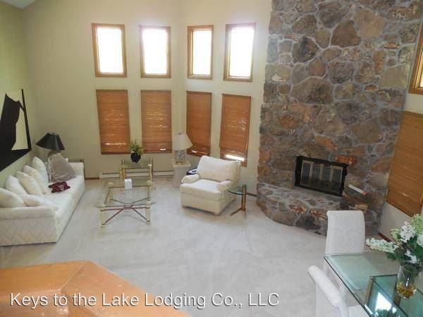 1034 Country Club Dr - Photo 2 of 12