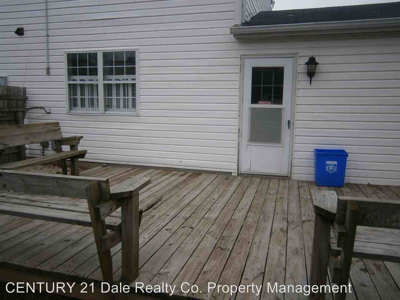 2328 Middle St - Photo 2 of 18