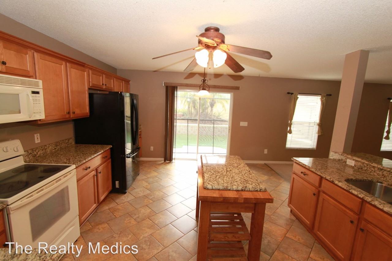 1987 Country Brook Ave - Photo 3 of 12