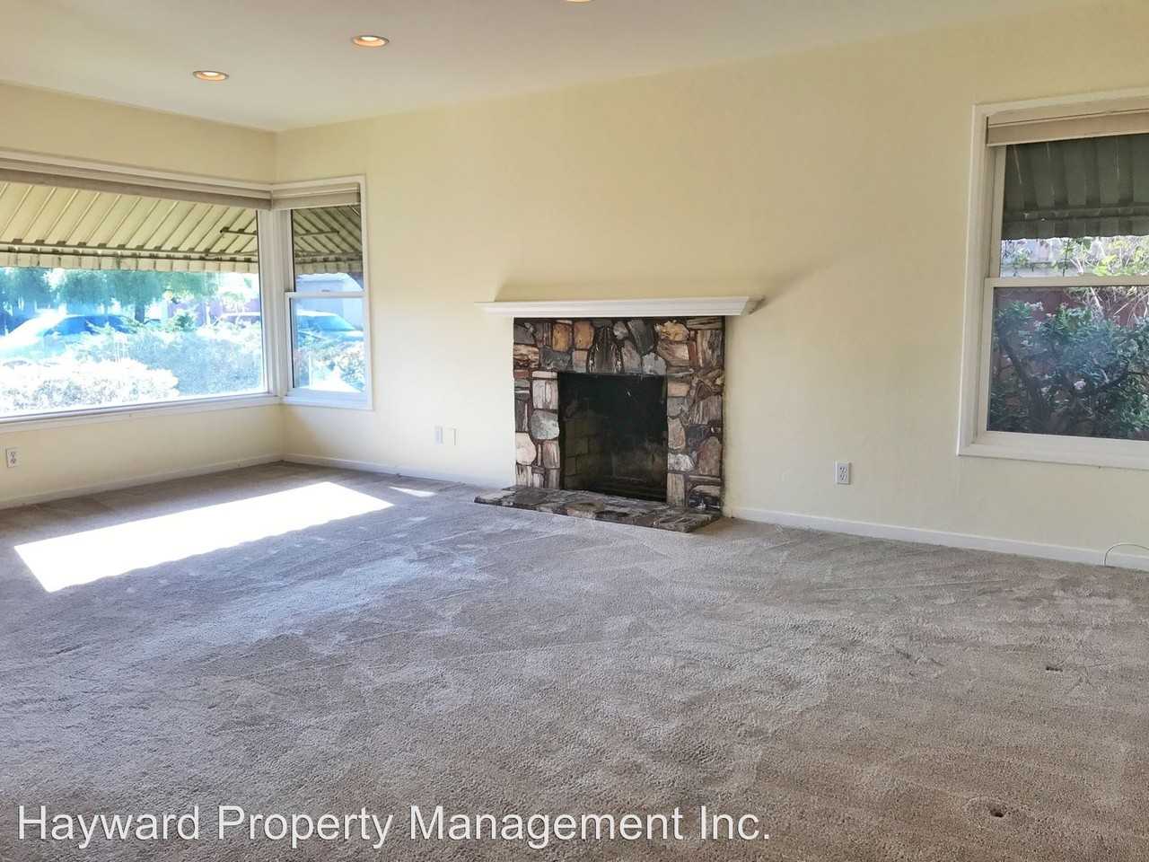 1581 Rake Ct - Photo 2 of 12