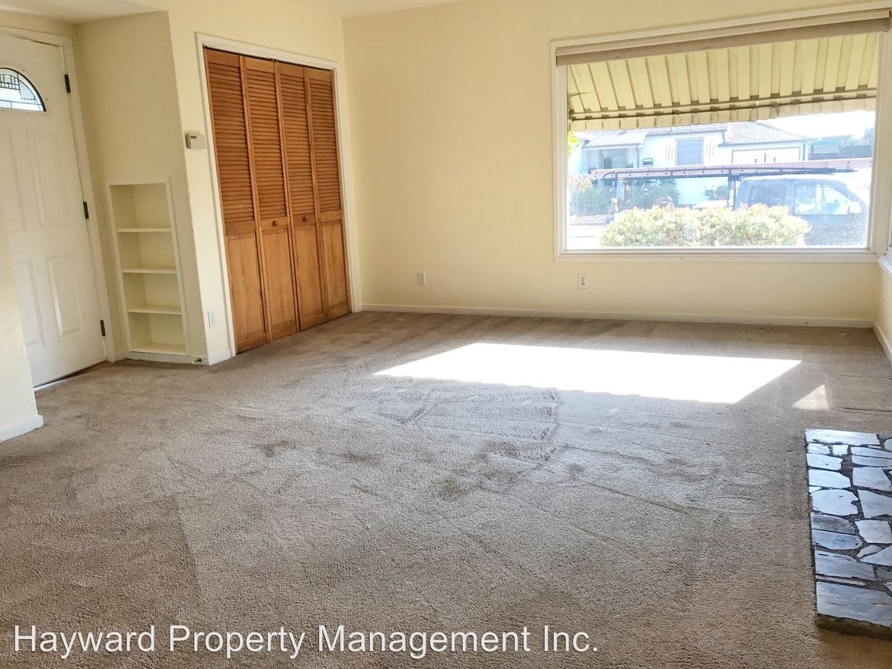 1581 Rake Ct - Photo 3 of 12