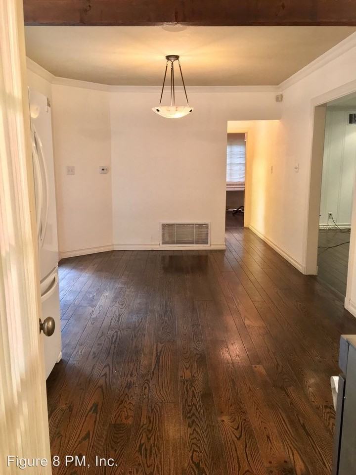 8244 Mannix Dr - Photo 3 of 31