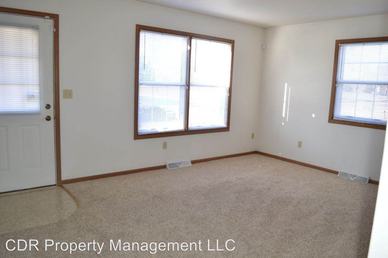 7315 57th Ave - Photo 2 of 13