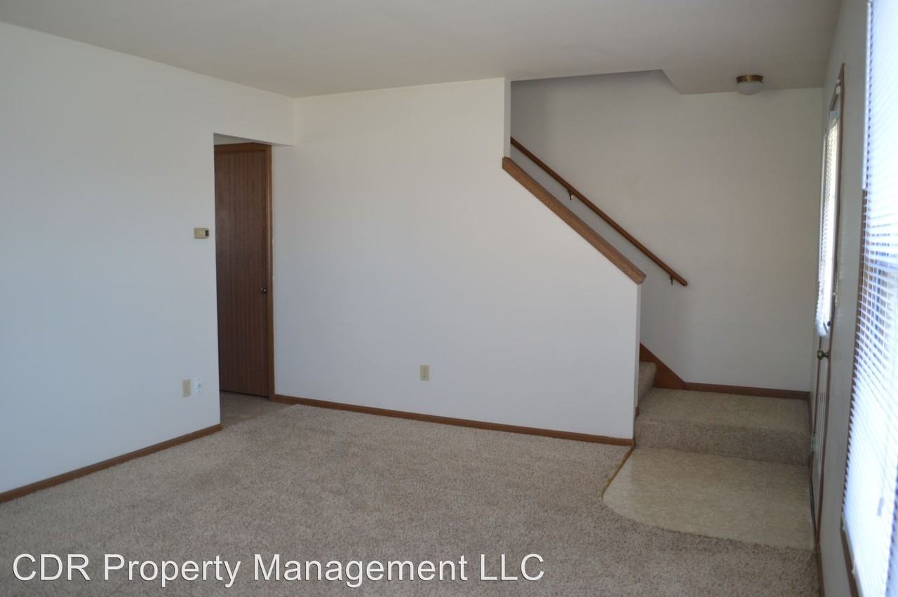 7315 57th Ave - Photo 3 of 13