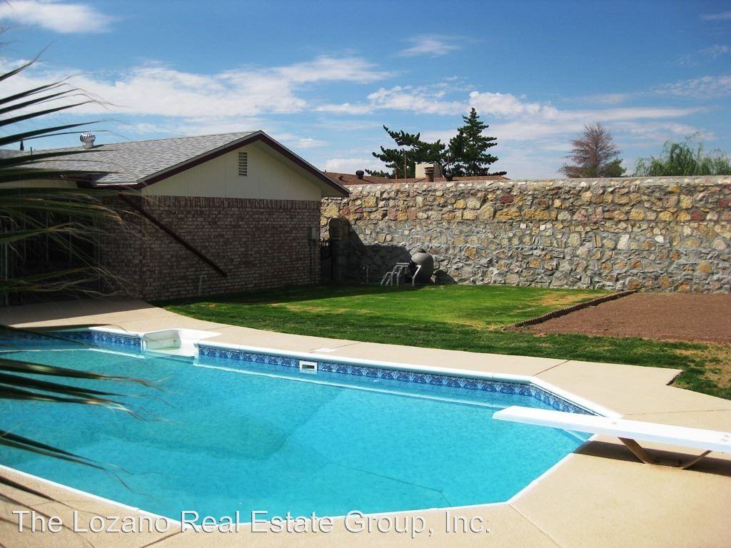 3205 Vogue Dr - Photo 3 of 18