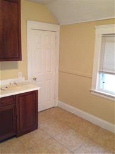 3439 W 54th St - Photo 3 of 7