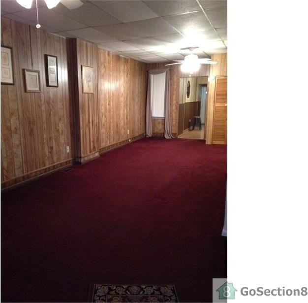 837 Fourth St - Photo 2 of 11