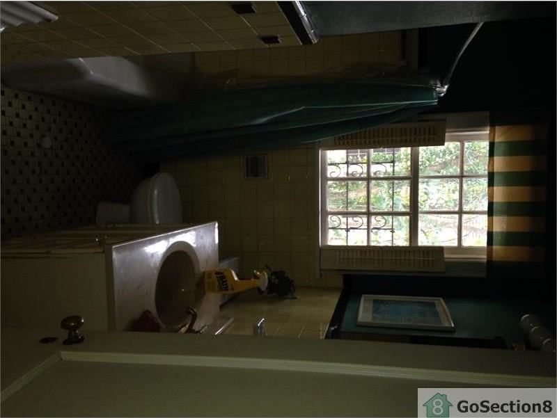 3302 Southmont Dr - Photo 2 of 2