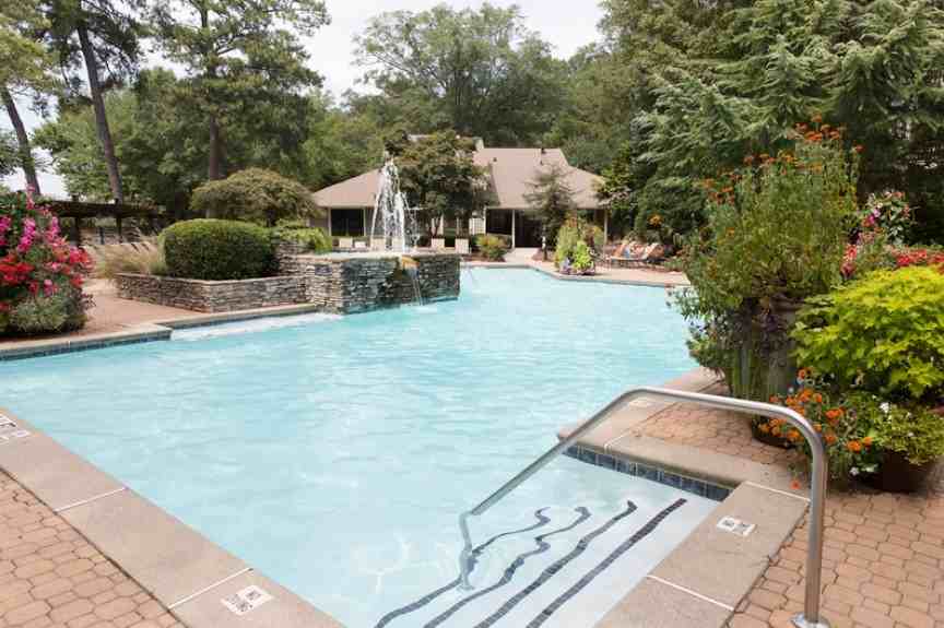 3716 Ashford Dunwoody - Photo 2 of 7