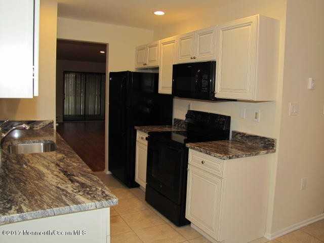 180 Amberly Dr - Photo 2 of 14