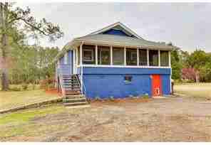 3428 Douglas Rd - Photo 2 of 32