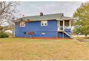 3428 Douglas Rd - Photo 3 of 32